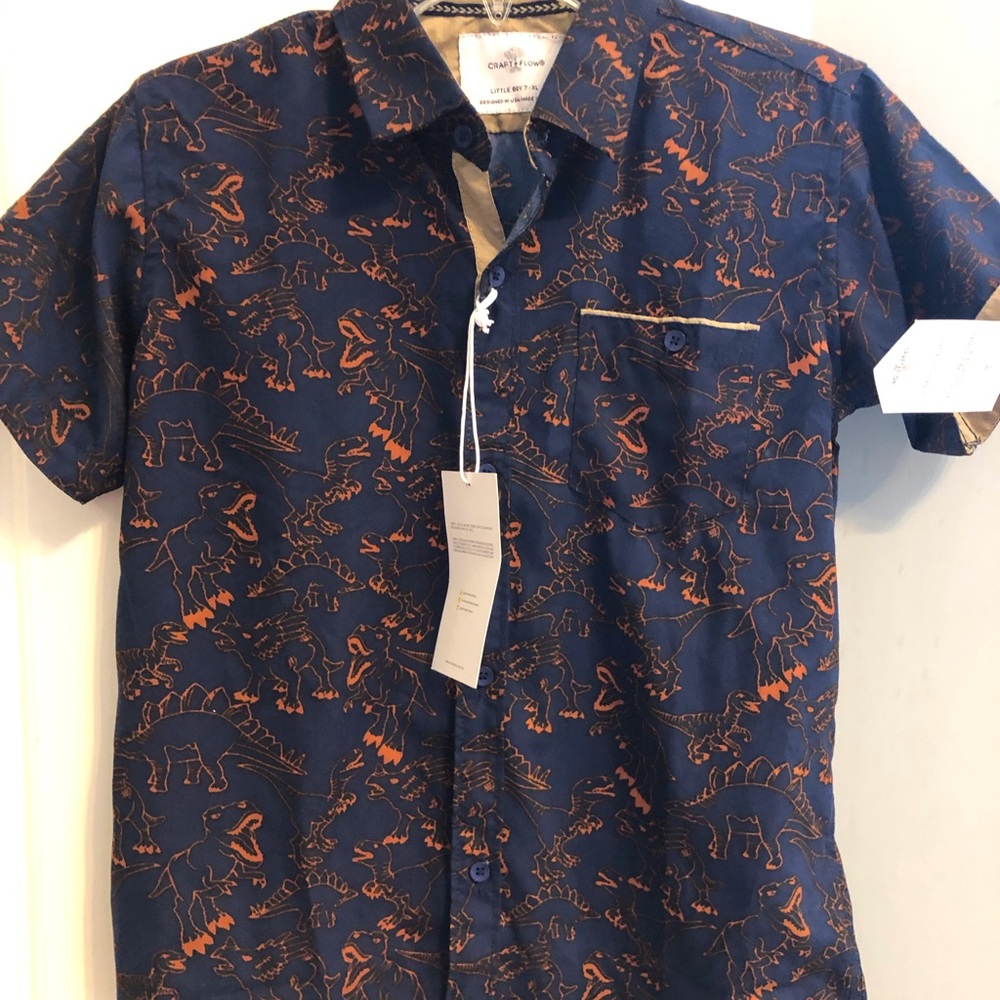 Craft+Flow Sz 7 (XL) boys navy button up shirt w/ orange dinosaurs